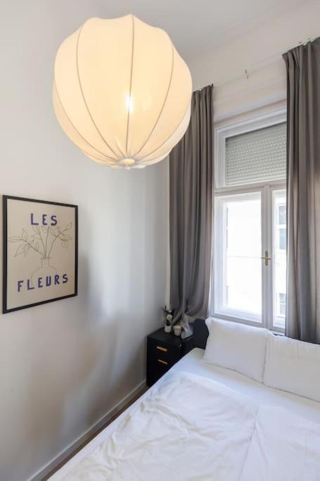 The Grove Hideaway Central 2Br Retreat Budapest Bagian luar foto