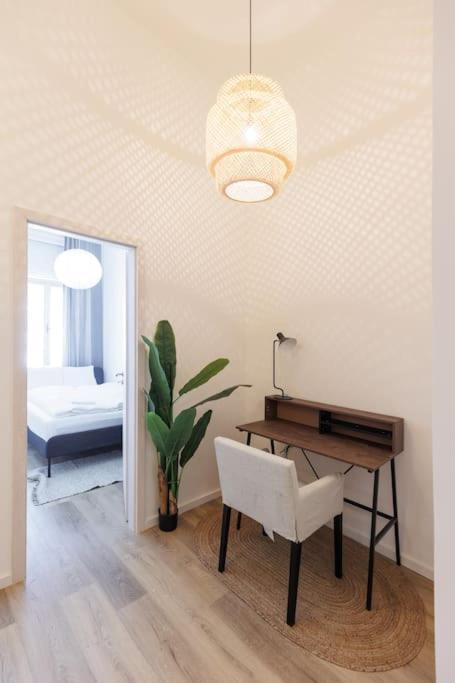The Grove Hideaway Central 2Br Retreat Budapest Bagian luar foto
